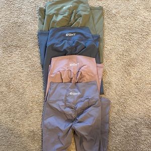Echt scrunch bum leggings. Size small